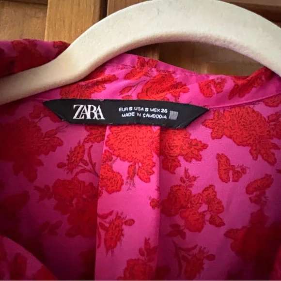 Zara Pink Floral Satin Blouse - Picture 4 of 5